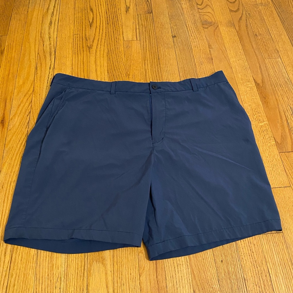 Vineyard Vines On-The-Go Performance Short